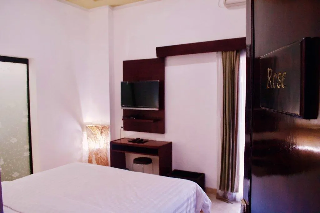 Cozy Palm Hotel Kuta Selatan 3*,